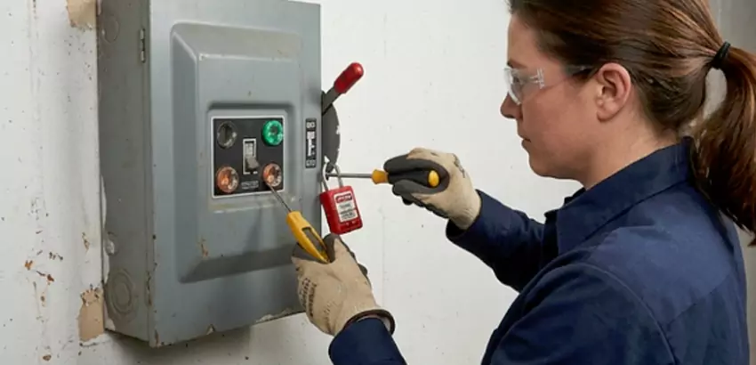 Ceiling Electrical Box Replacement in West Des Moines